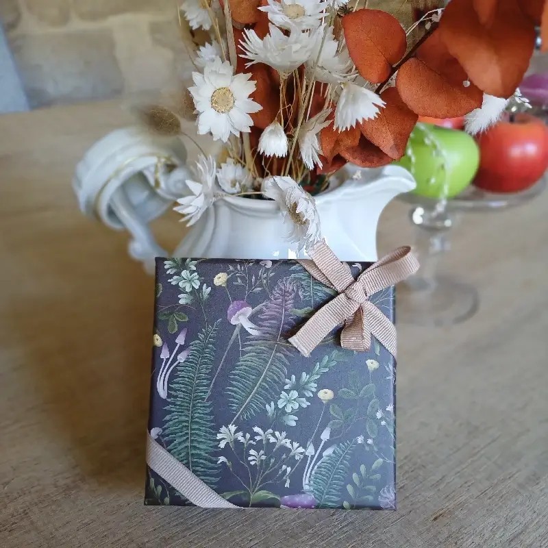 Coffret cadeau de savons MAGIC FOREST - Vue du coffret fermé Coffret cadeau de savons MAGIC FOREST - Vue du coffret fermé