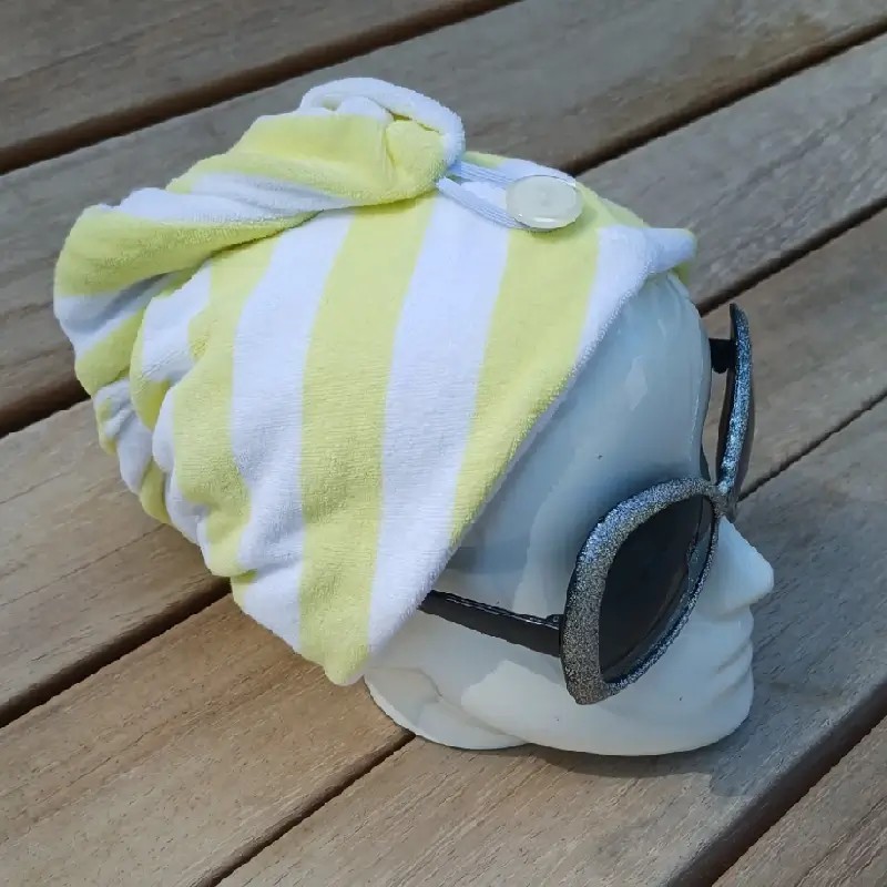 Turban 100% Coton pour les cheveux - Rayures Jaune Blanc - Tête côté droit