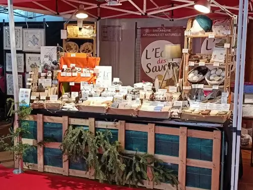 Stand de l'Echo des Savons au Marché de Venette 2023