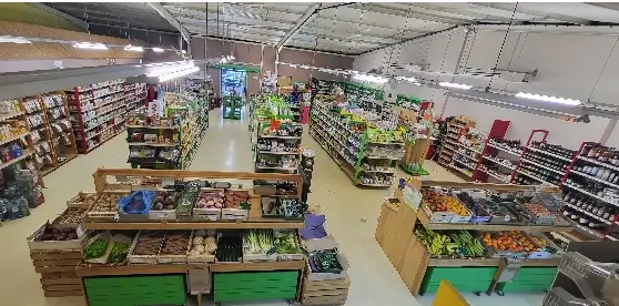 Photo de l'intérieur du magasin La Fontaine Bio de Château-Thierry